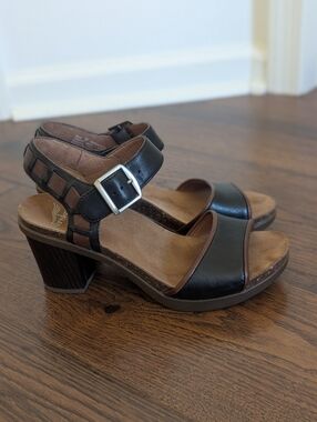 Dansko Debbie Heeled Sandals Size 37 US 6.5/7 Black Leather Classy